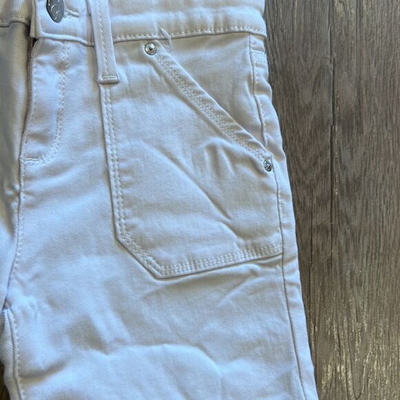 White short Jessica Simpson - Picture 2 of 7